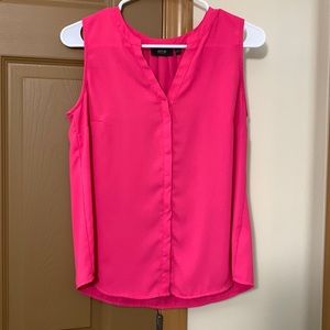 Women’s sleeveless blouse